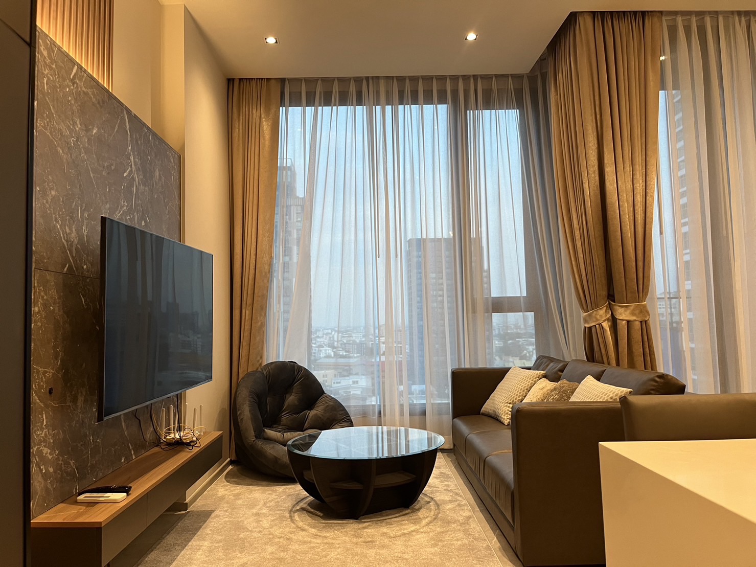 คอนโดหรูให้เช่า HYDE Heritage Thonglor