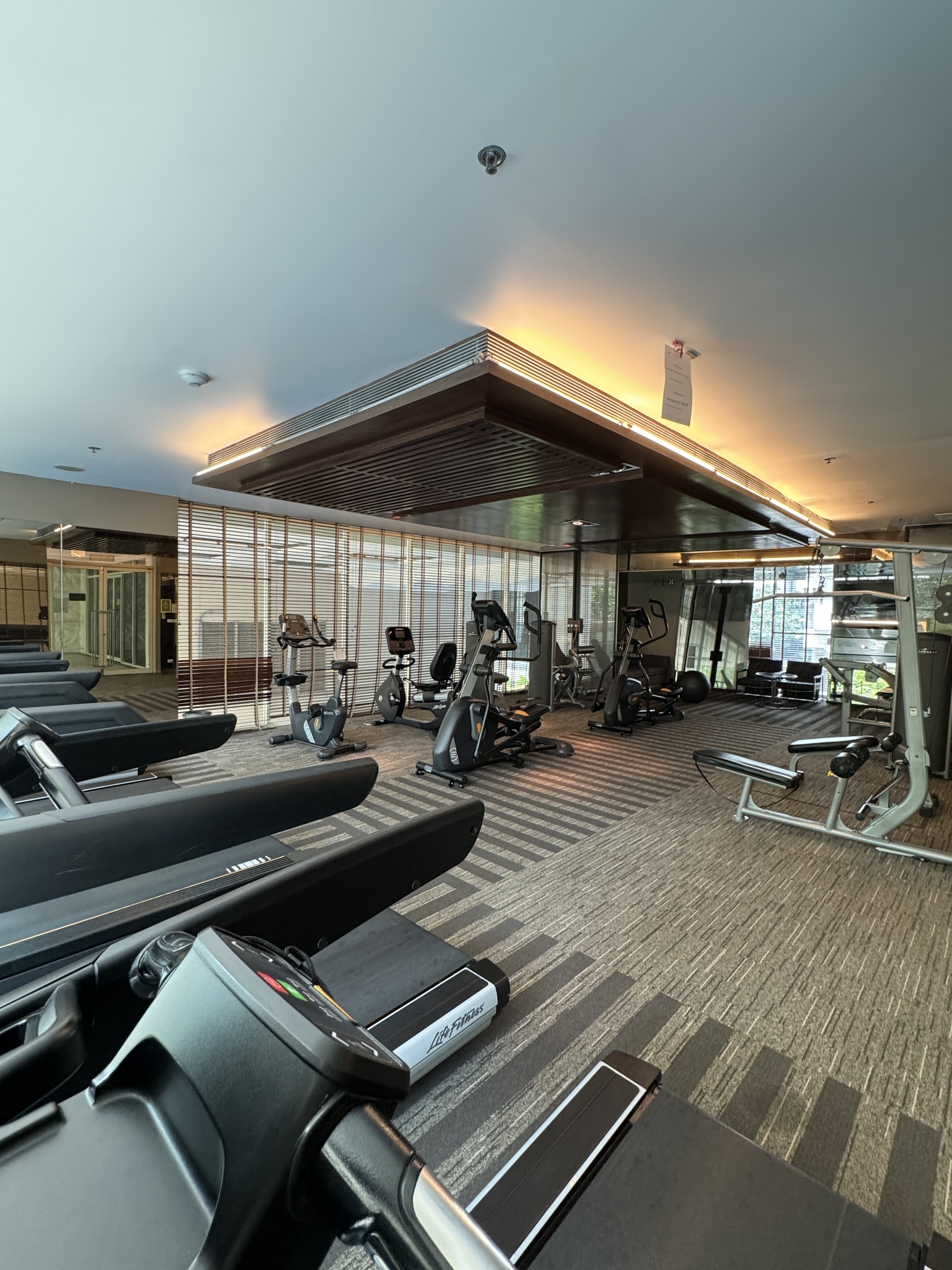 คอนโด The Address Chidlom