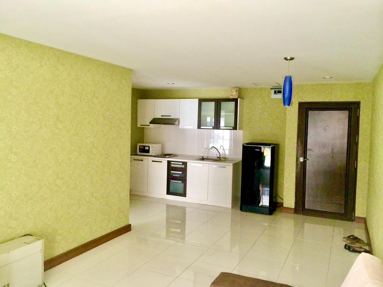 Le Cosi Condominium