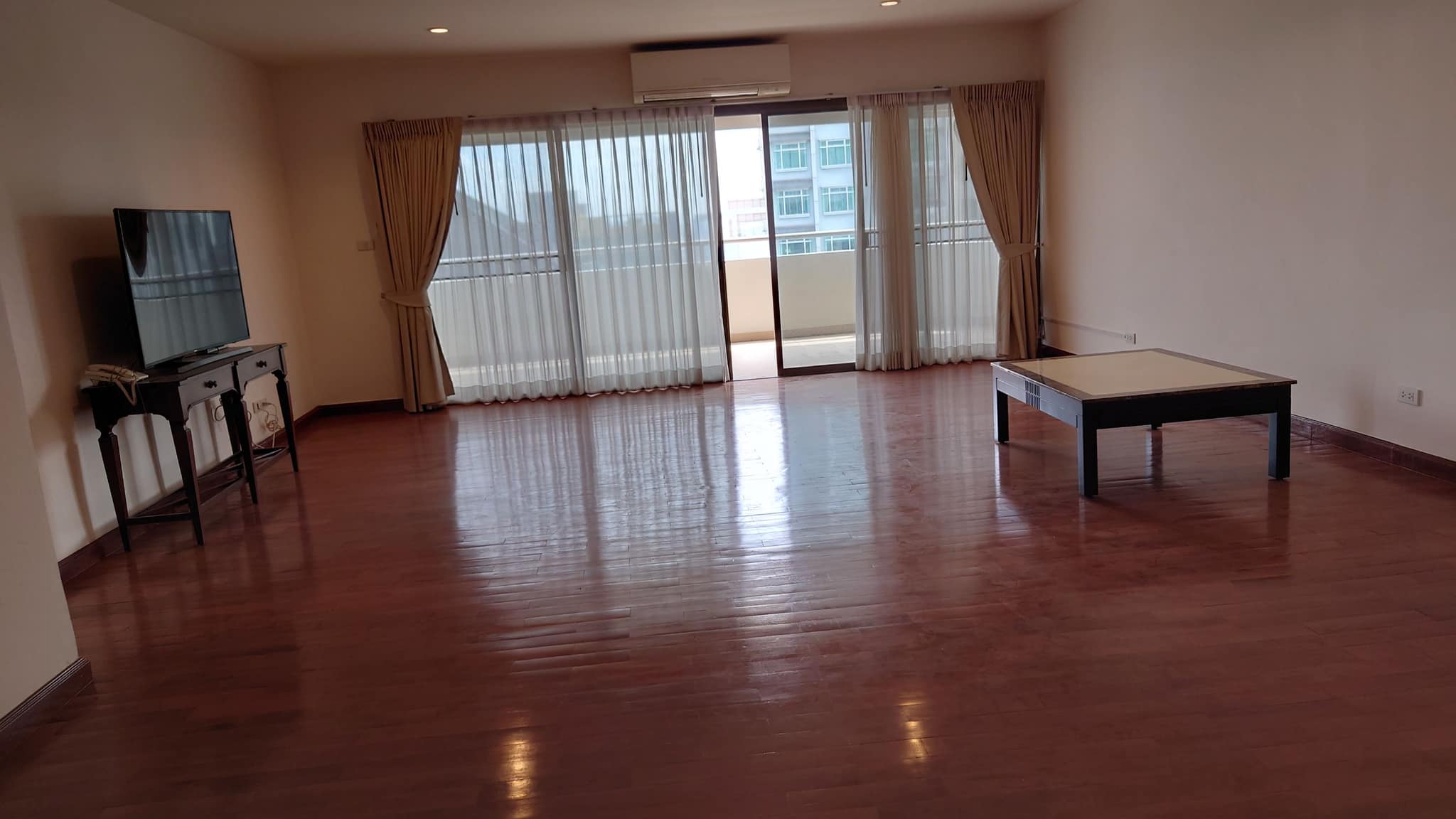 Towerpark Condo