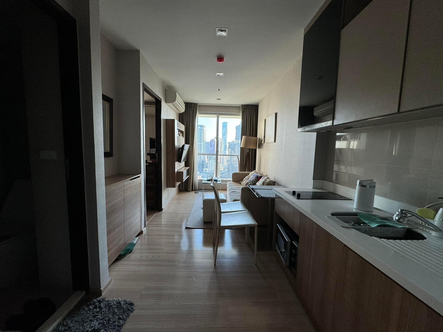 Rhythm Sathorn 21