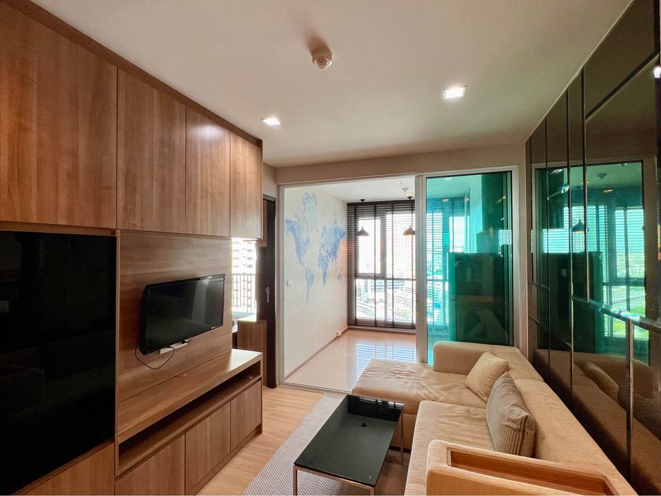Rhythm Sathorn