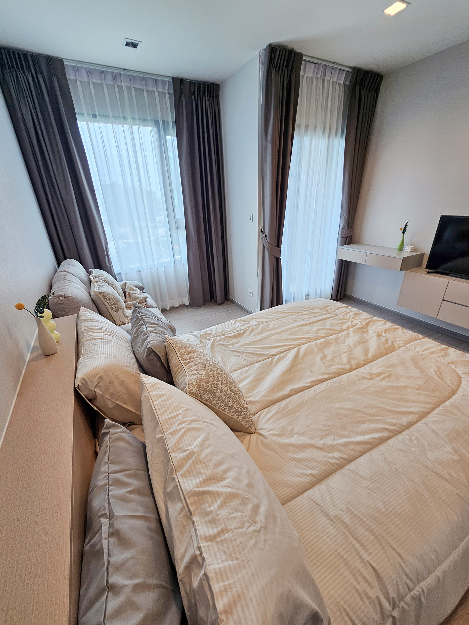 คอนโด Life Sathorn Sierra