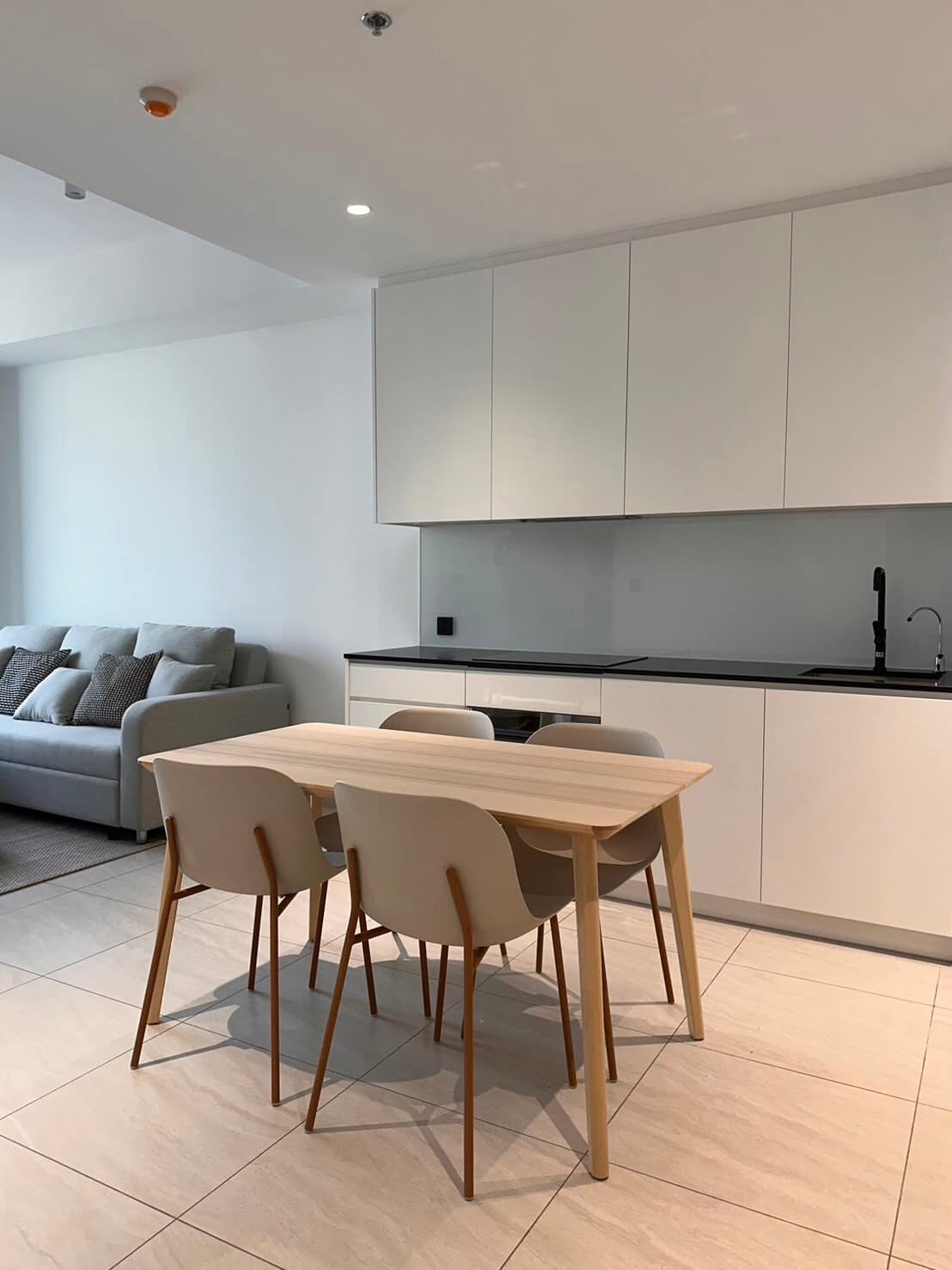 Tait Sathorn 12 by Raimon Land photo 5