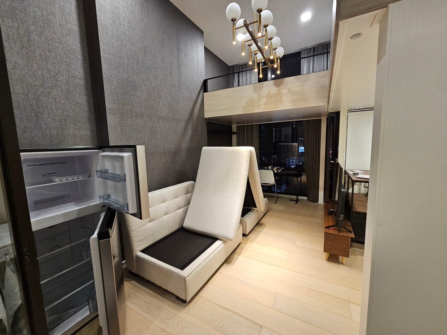 คอนโดชีวาทัยเรสซิเด้นอโศก Chewathai Residence asoke photo 3