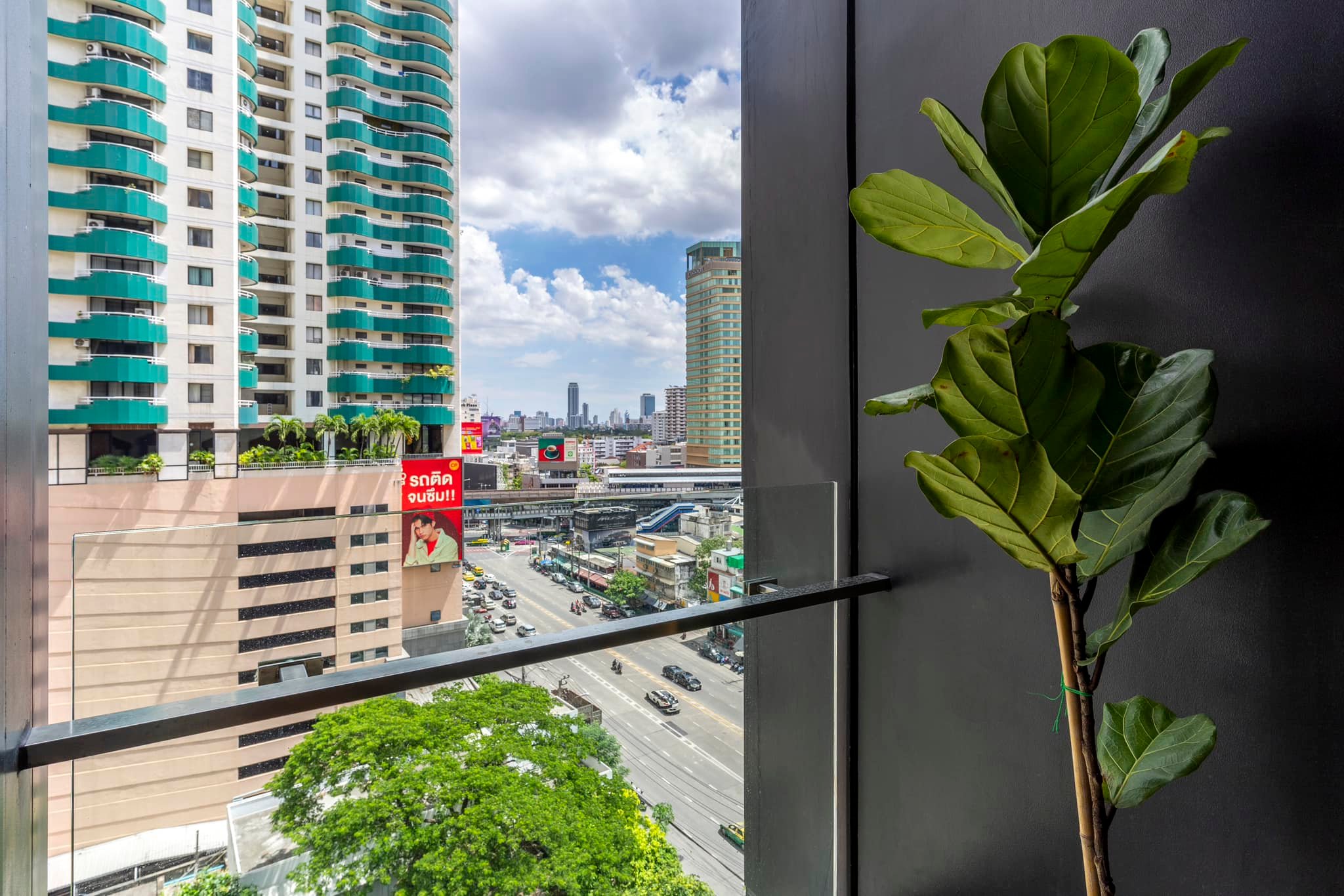 Celes Asoke photo 3