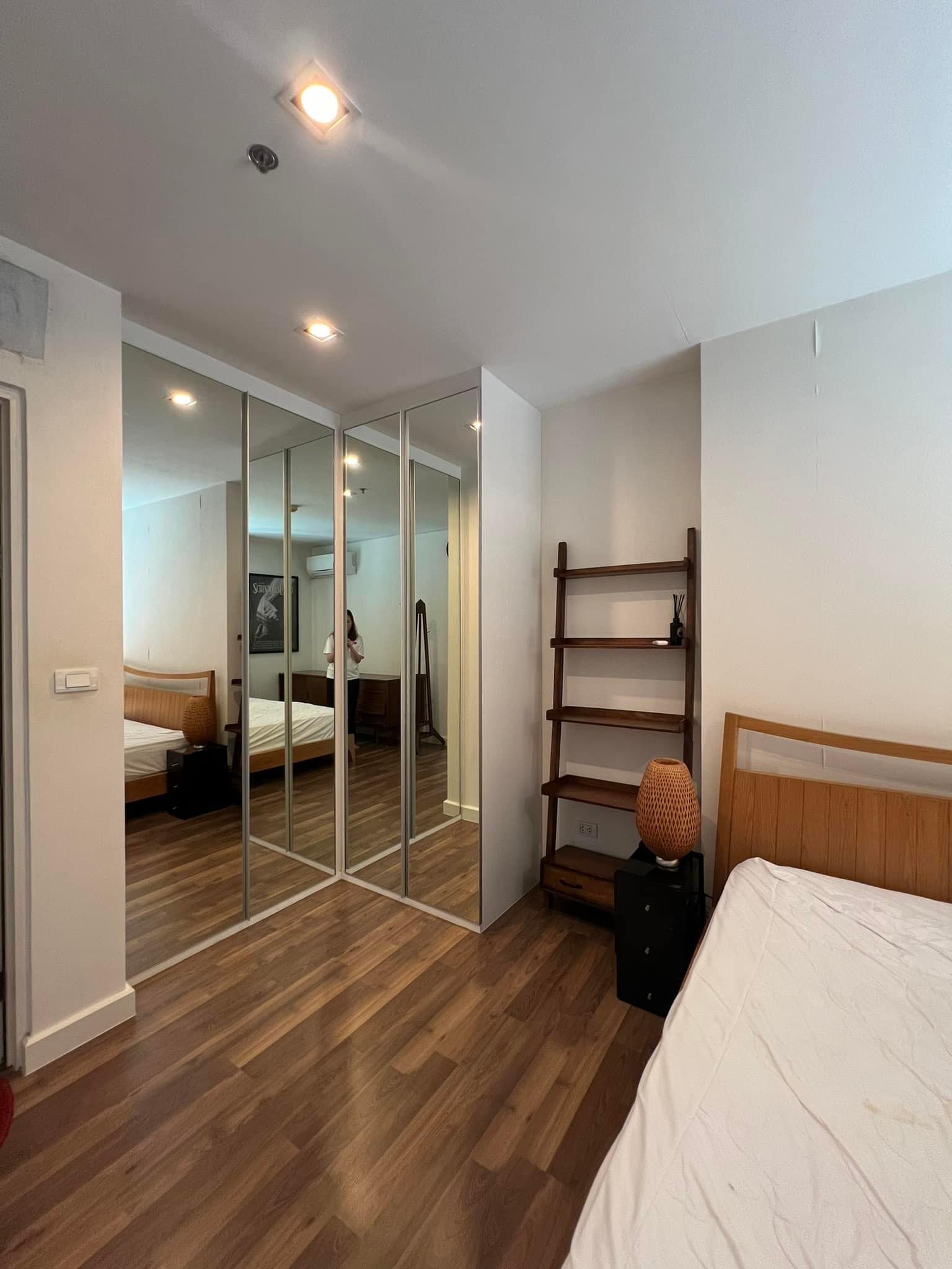 The Room Sathorn-Taksin photo 3