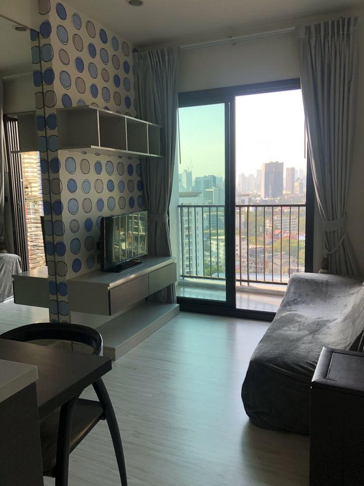 Wyne by Sansiri condo photo 1