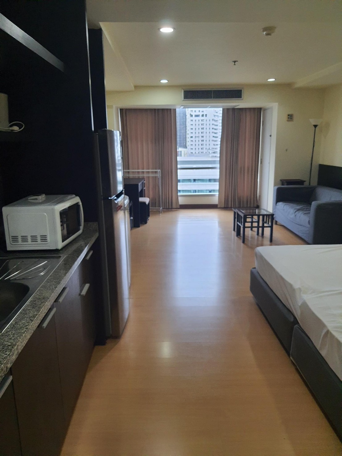 The trendy condominium photo 2