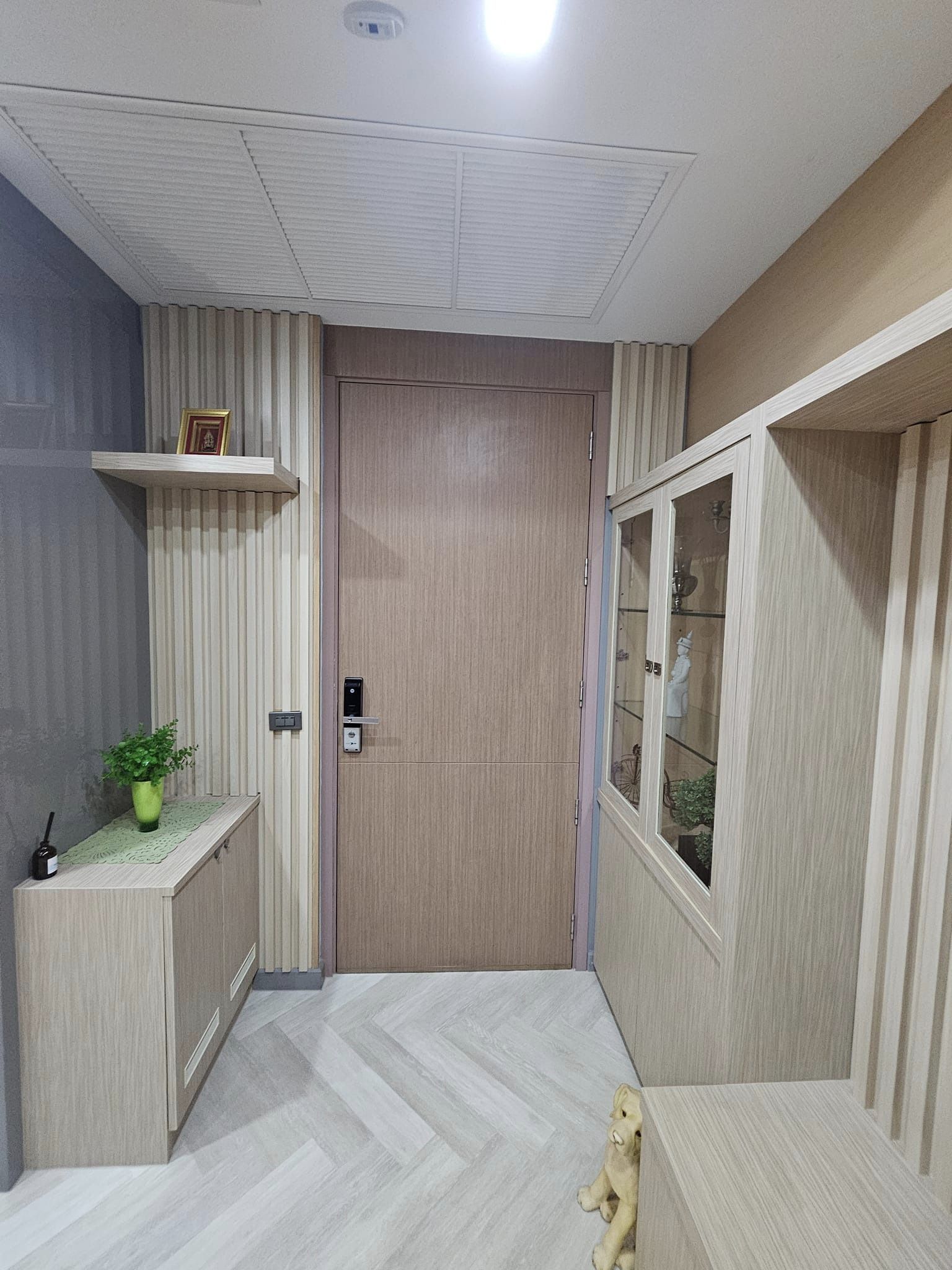 Condo M Prayathai photo 3